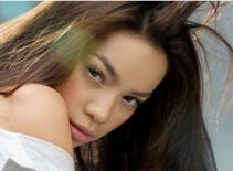 Hồ Ngọc Hà giúp đỡ nạn nhân Nhật Bản