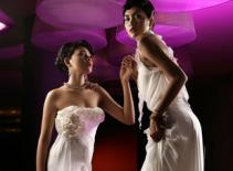 Tăng Thanh Hà 'đọ dáng' cùng Trương Thị May