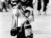 Những kiểu trông trẻ không đỡ nổi