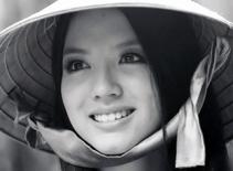 Hoa hậu Trương Tử Lâm giới thiệu phim đầu tay