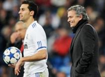 Có một Mourinho rất khác