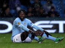 Liverpool nhắm Adebayor của Manchester City