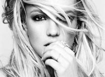 Cha con Britney Spears bị kiện 10 triệu USD 