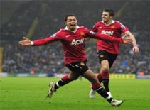 Giggs ca ngợi hết lời "Hạt đậu nhỏ" J.Hernandez