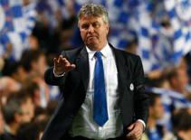Hiddink dẫn đầu danh sách ứng viên thay Ancelotti