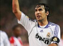 Raul mơ đánh bại Man United ở bán kết Champions League