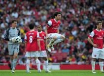 Dư âm Arsenal – Liverpool: Vẻ đẹp của sự điên rồ