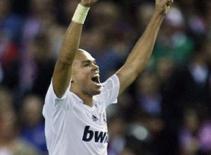 Pepe tấn công tất cả