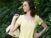 Quyến rũ trong nắng mới với Clara Fashion