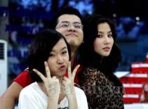 "Lọ Lem" Phương Trinh nhí nhảnh tại trường quay