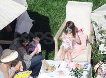 Những hình ảnh "nóng" về sinh nhật của Suri