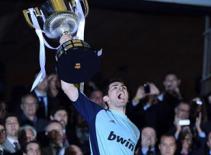 Ronaldo chọc thủng lưới Barca, Real đăng quang ngôi vô địch