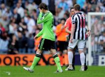 Điểm tin sáng ngày 21/04: Chelsea bán Torres, mua lại… “tiểu Torres”