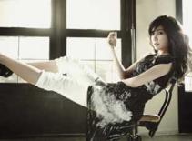 Lee Ji Ah kết hôn năm 16 tuổi và đã có 2 con!