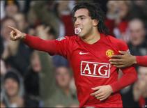 Man City sợ Tevez tới Italia