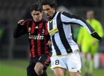 HLV Allegri: Milan cần thêm bốn điểm để giành Scudetto