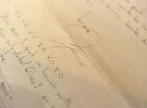 Đấu giá thư tay của huyền thoại Marilyn Monroe 