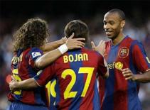 Barca khủng hoảng hàng thủ