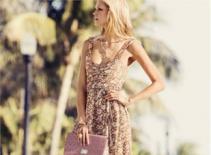 Siêu mẫu sành điệu xuống phố