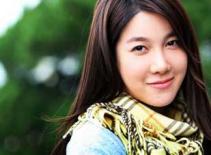 Lee Ji Ah xin lỗi vì lừa dối