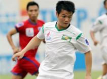 Tiền đạo Phạm Văn Quyến: Thành công quá sớm đã hại tôi