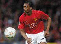 Trận Schalke - Manchester United: Evra e dè, Neuer tự tin