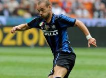 Sneijder 'cự tuyệt' MU