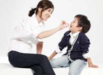 Nữ diễn viên Oh Yeon Soo lần đầu khoe con trai