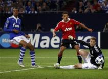 Man United hạ gục Schalke trong trận đấu một chiều