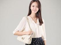 Áo sơ mi Chiffon phối với chân váy chữ A