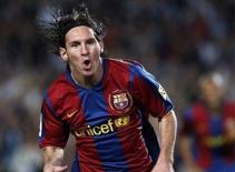 Alex Ferguson: Ronaldo hay hơn Messi