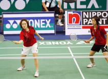 Chủ nhà thành khán giả