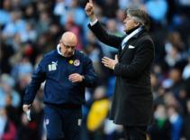 Mancini thất vọng vì không được đối đầu với Rooney