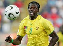 Mancini trao cơ hội gắn bó với Real cho Adebayor