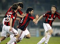 AC Milan: Sự khởi đầu của “kỉ nguyên Berluschina”