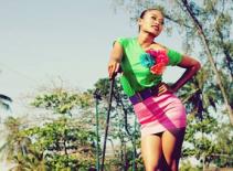 Lâm Thu Hằng phá cách cùng mùa hè