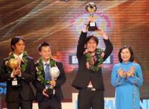 Bóng Vàng Minh Phương và khoảng trống phía sau