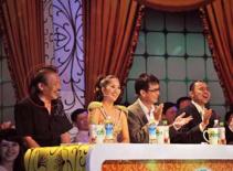 Trần Tiến bị mời ra khỏi "ghế nóng" vì nhận xét phản cảm?