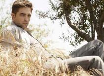 Robert Pattinson là người… vô gia cư