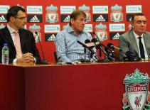 Liverpool chính thức kí hợp đồng với Kenny Dalglish