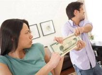 Xấu hổ vì chồng tiết kiệm