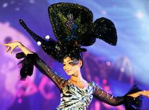 Những kiểu tóc "quái lạ" gây sốc