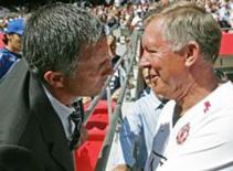 Mourinho nghiêng mình tâm phục Sir Alex