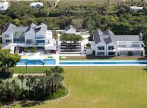 Tiger Woods khoe “siêu biệt thự”