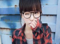 Chọn kính xì-kul cho teengirl