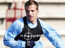 Van Der Vaart cam kết ở lại Tottenham