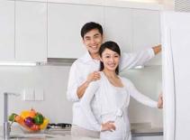 Chồng chăm chỉ, sạch sẽ quá mức