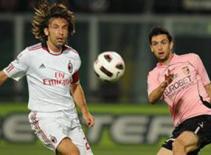 Andrea Pirlo chính thức chia tay AC Milan: 10 năm ấy biết bao nhiêu tình…