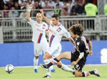 Cạnh tranh vị trí thứ 3: Ưu thế vẫn thuộc về Lyon