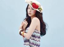 Min Hyo Rin trẻ trung trên Ceci 